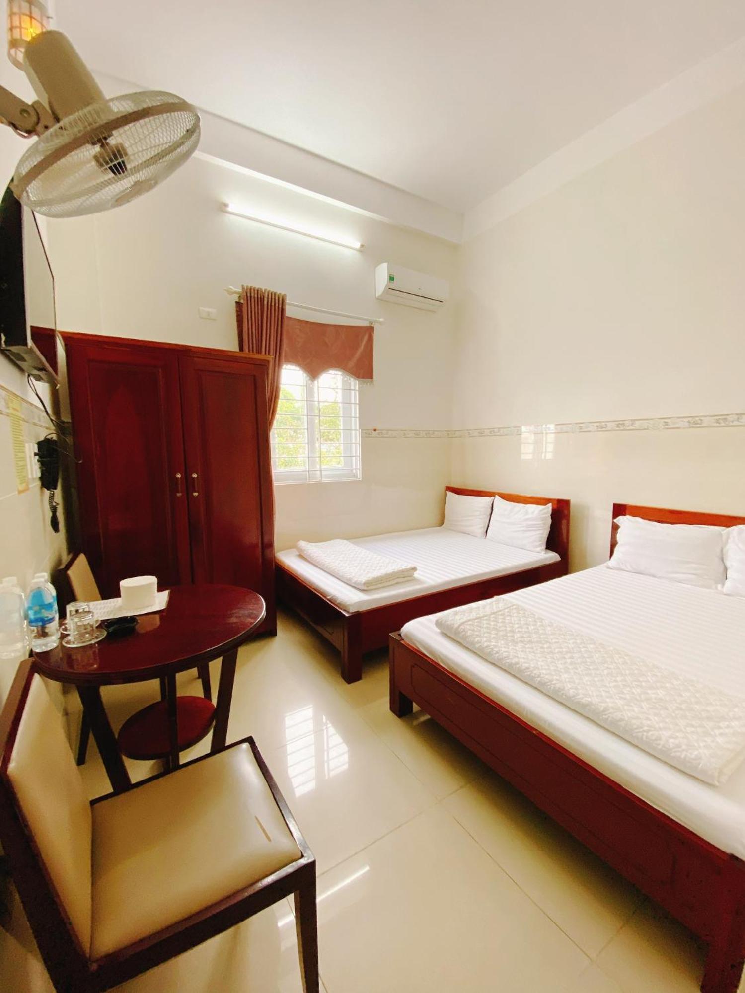 Hotel Khach San Son Ha Tỉnh Kontum Zewnętrze zdjęcie
