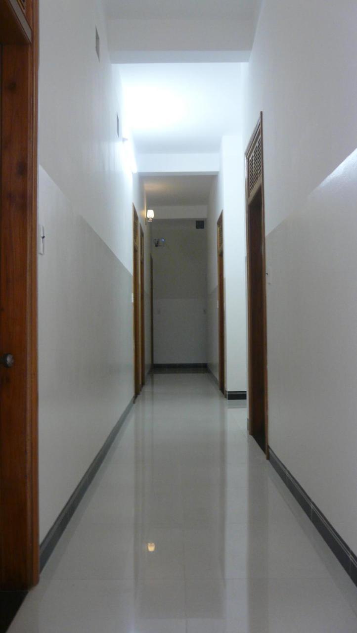 Hotel Khach San Son Ha Tỉnh Kontum Zewnętrze zdjęcie